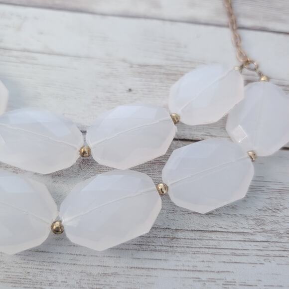 Light Pink Chunky Statement Necklace - Picture 3 of 7